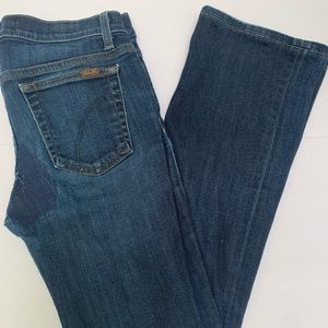 Joe’s Jeans “petite bootcut” Jeans
